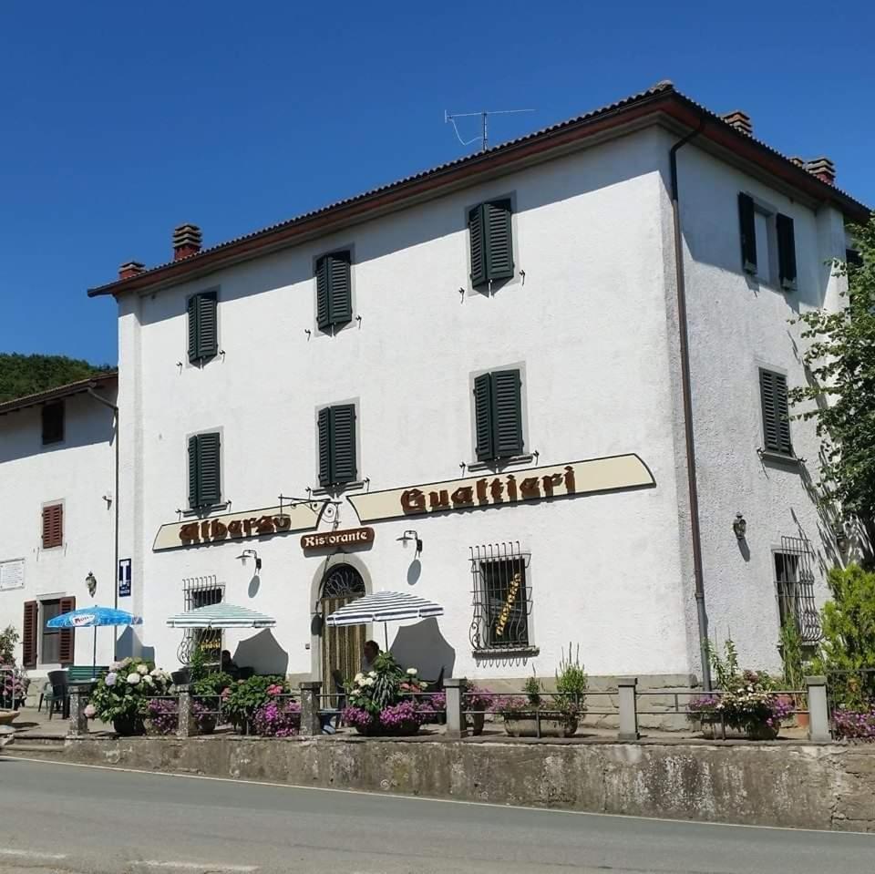 Albergo Ristorante Gualtieri Barberino di Mugello Buitenkant foto