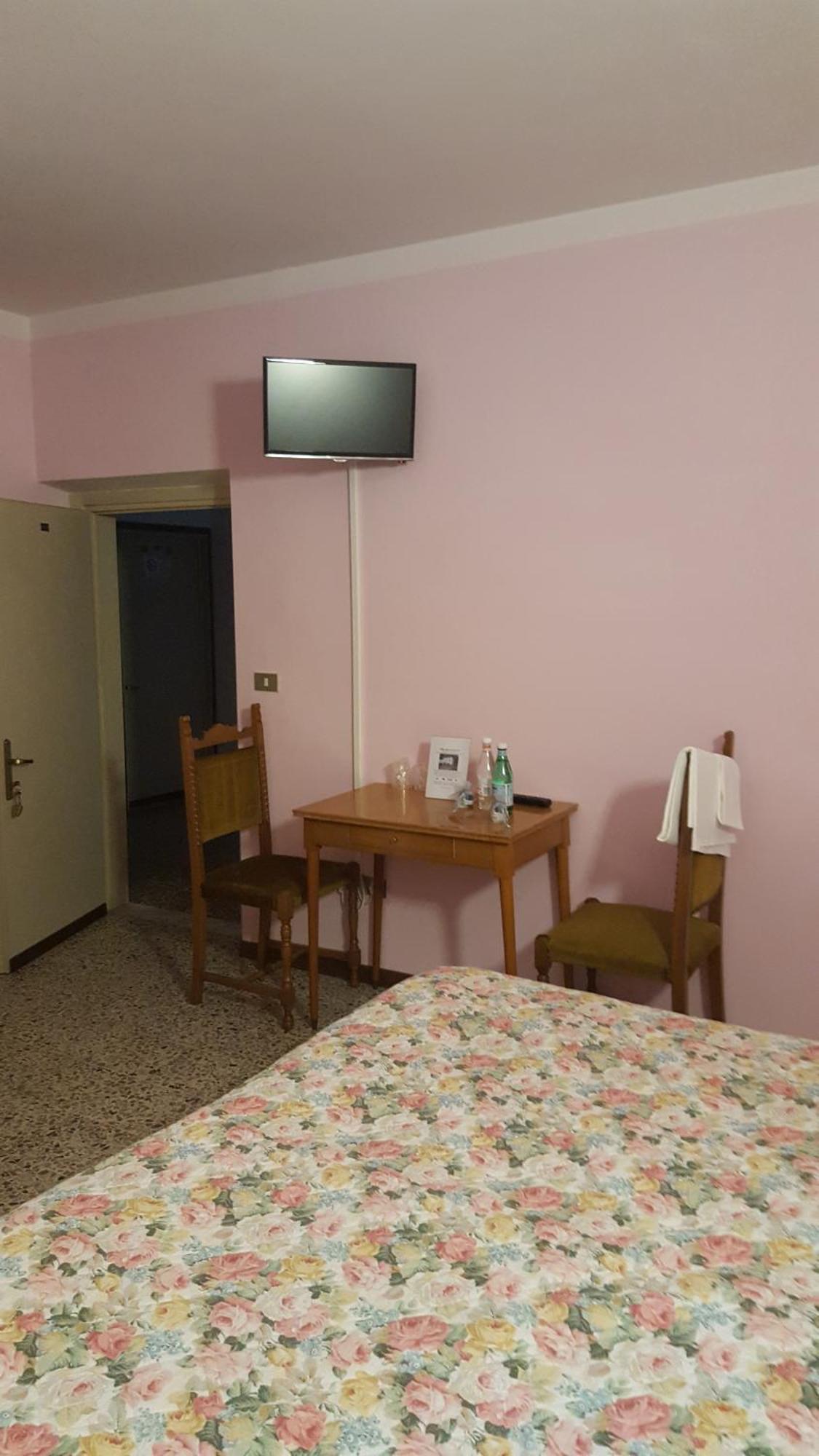 Albergo Ristorante Gualtieri Barberino di Mugello Kamer foto